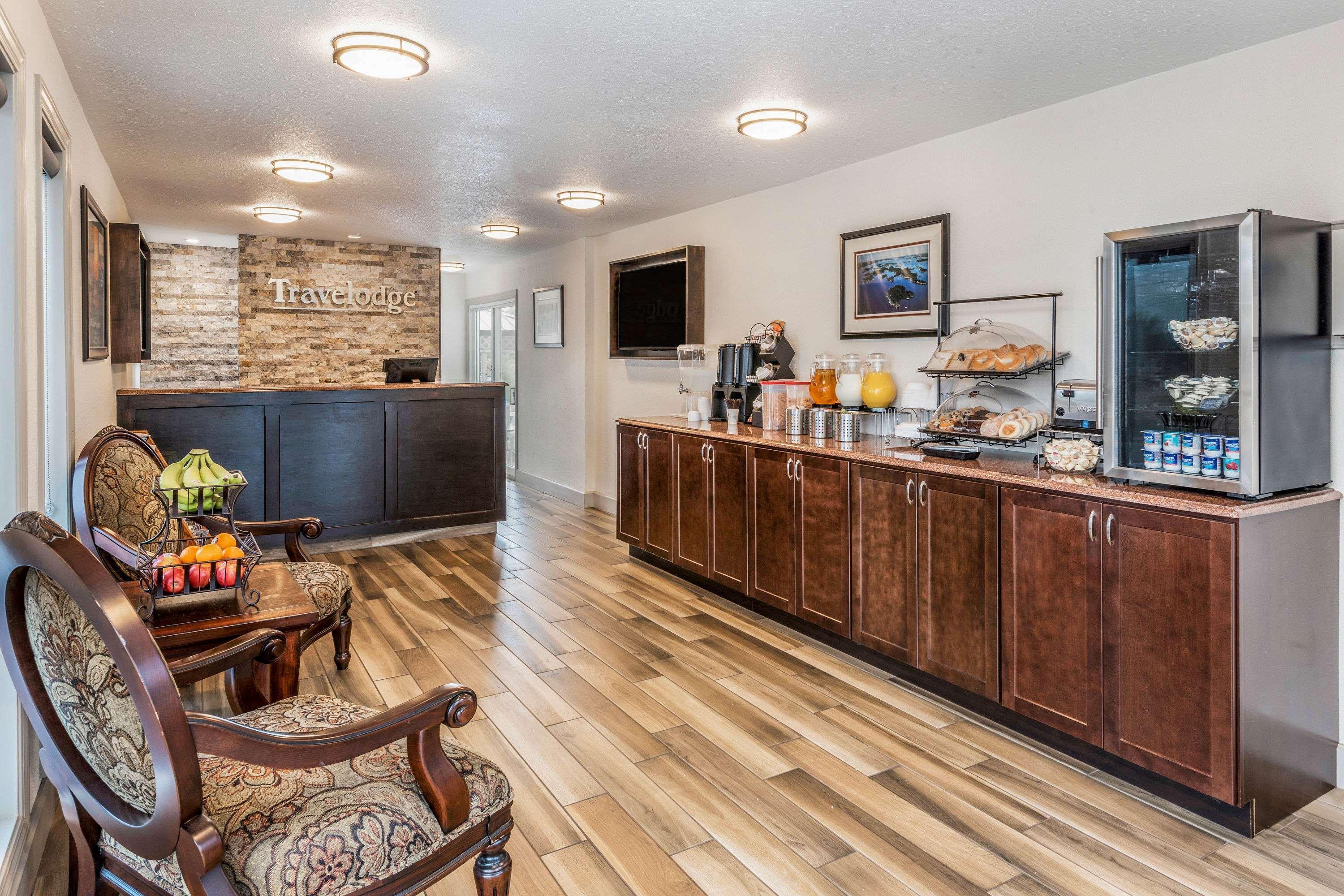 Travelodge By Wyndham Gananoque Zewnętrze zdjęcie