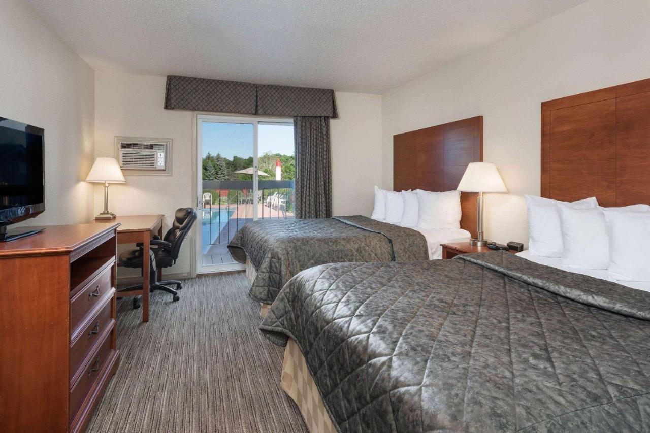Travelodge By Wyndham Gananoque Zewnętrze zdjęcie