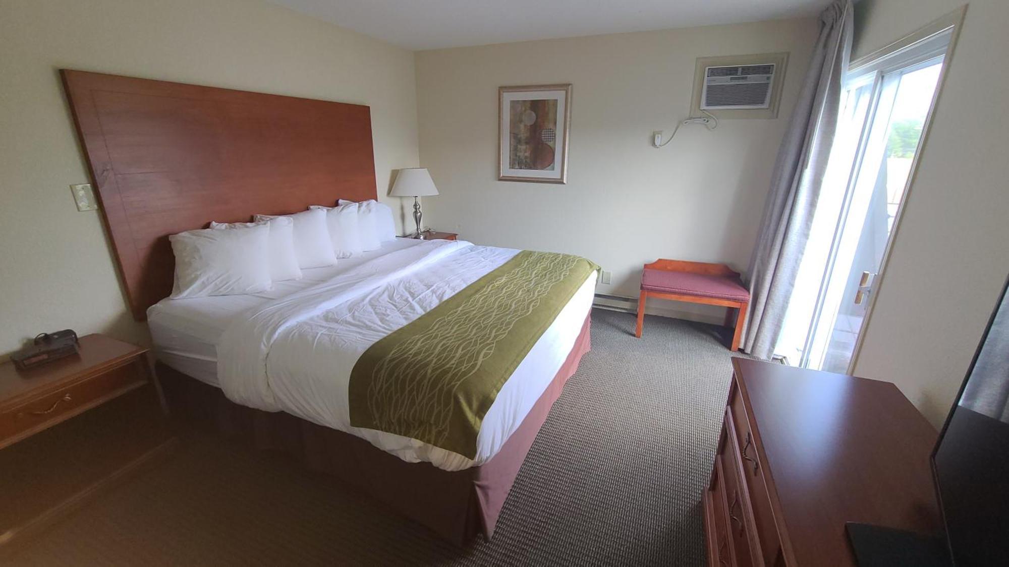 Travelodge By Wyndham Gananoque Zewnętrze zdjęcie