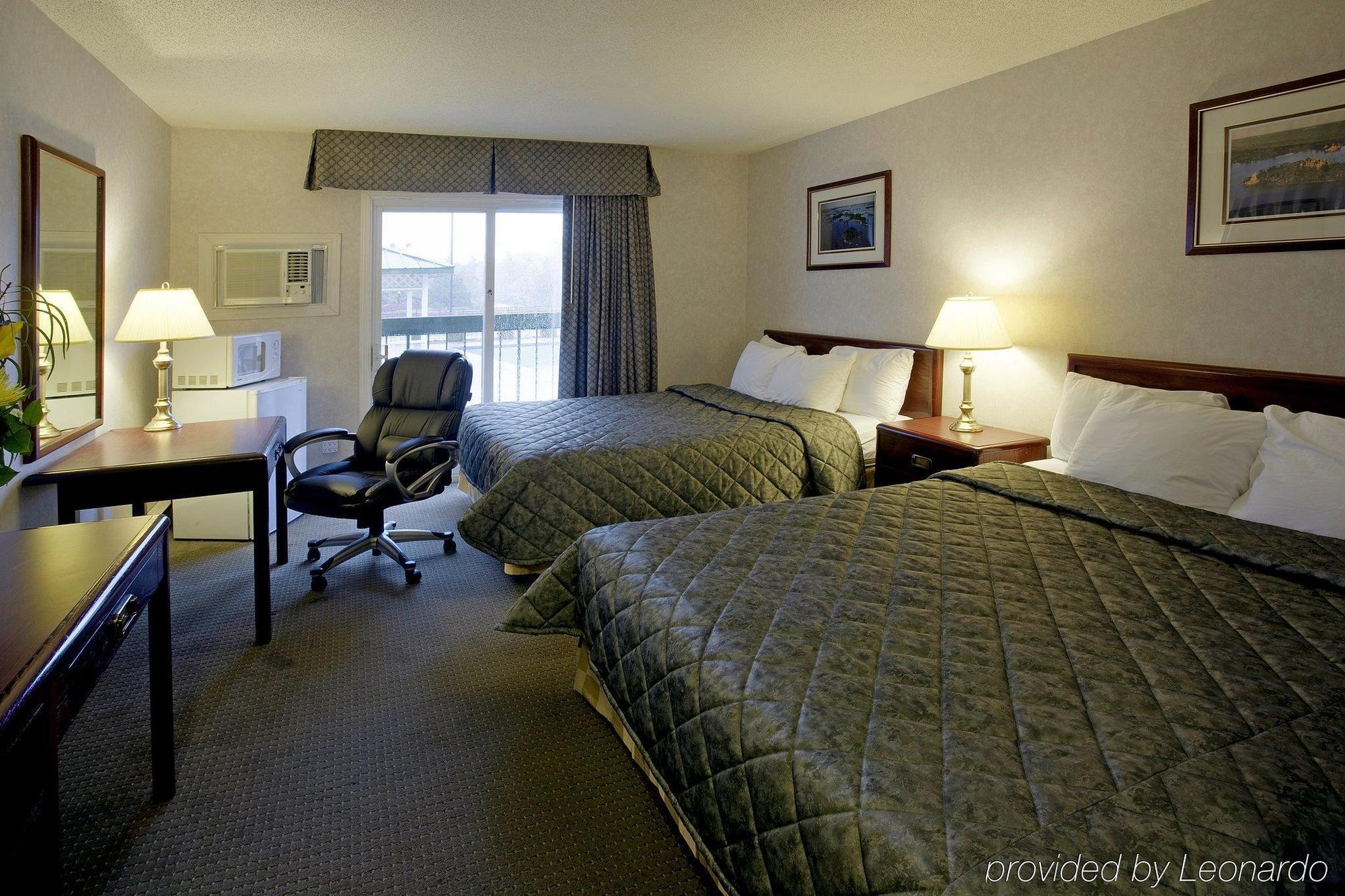 Travelodge By Wyndham Gananoque Pokój zdjęcie