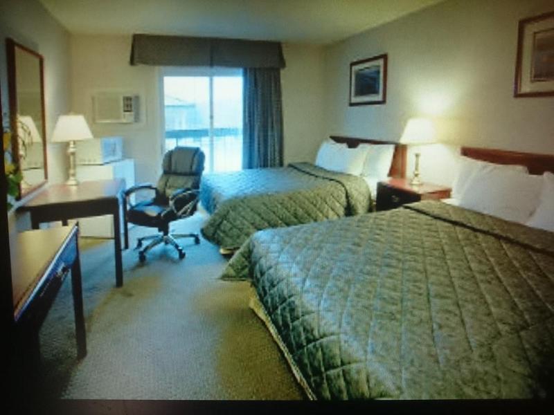 Travelodge By Wyndham Gananoque Zewnętrze zdjęcie